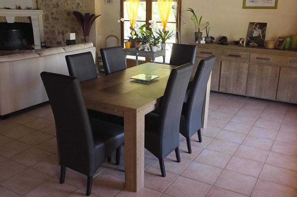 מלון Saint-Estèphe Chateau Haut Baron מראה חיצוני תמונה